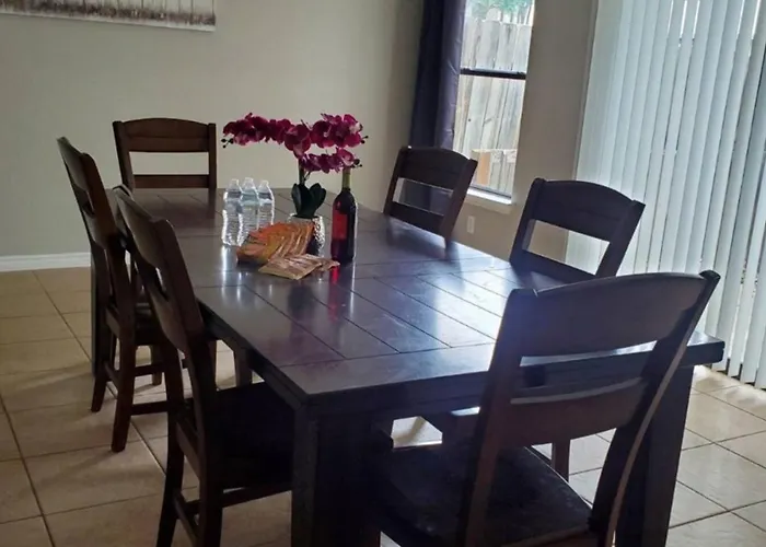 Homey 4Br Home In Converse Near Airforce Base