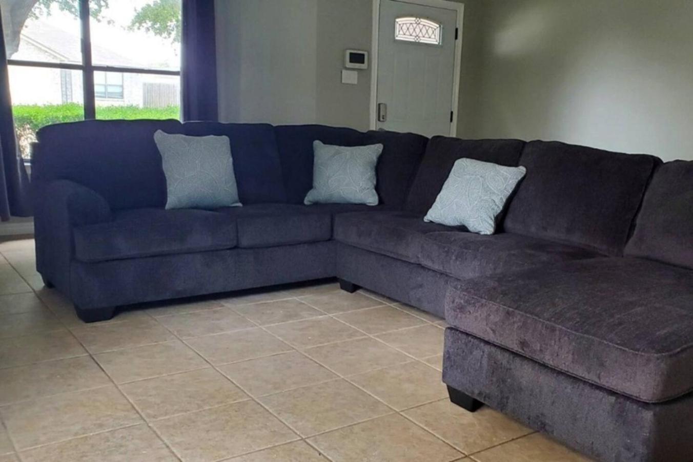 Homey 4br In Converse Near Airforce Base