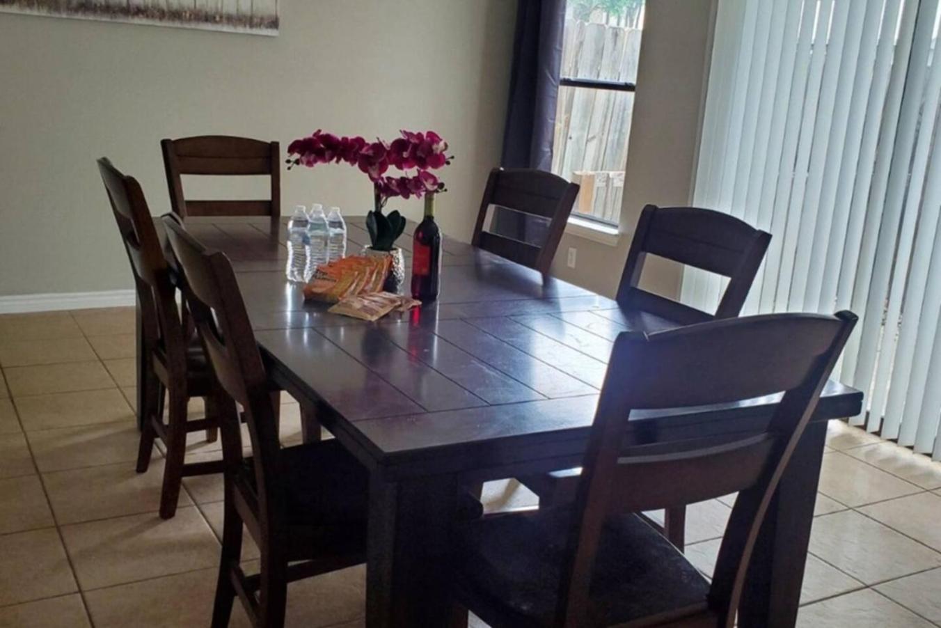 Ferienhaus Homey 4br In Converse Near Airforce Base San Antonio